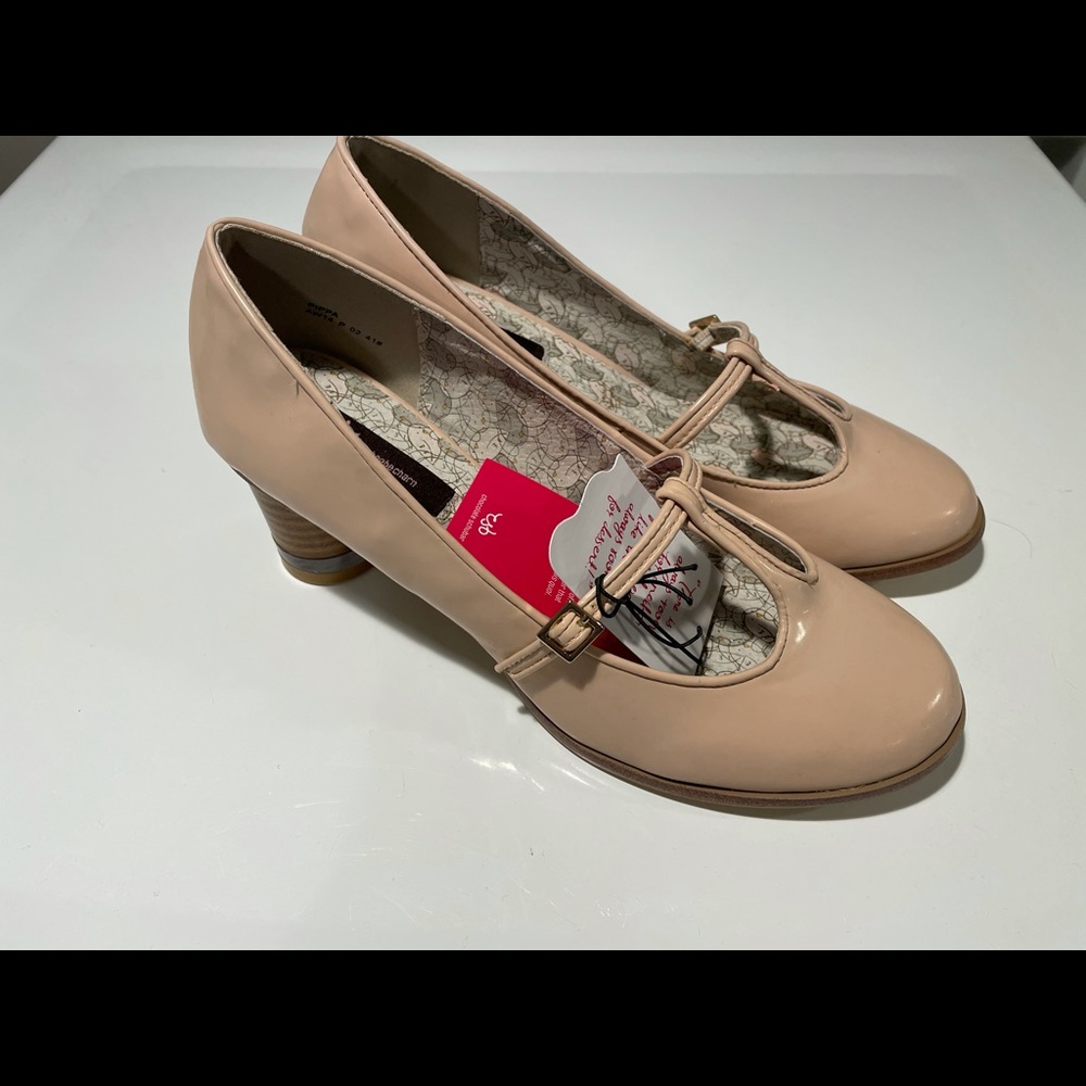 NWT Chocolate Schubar Heels Size 41